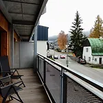 Moderni Rodinny 3kk D8 V Centru Harrachova S Vyhledem Na Skokanske Mustky - By Relax Daire Harrachov